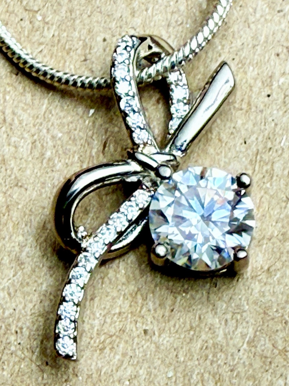 925 Sterling Silver GRA CERTIFIED MOISSANITE 2CT DIAMOND Bow Pendant Necklace